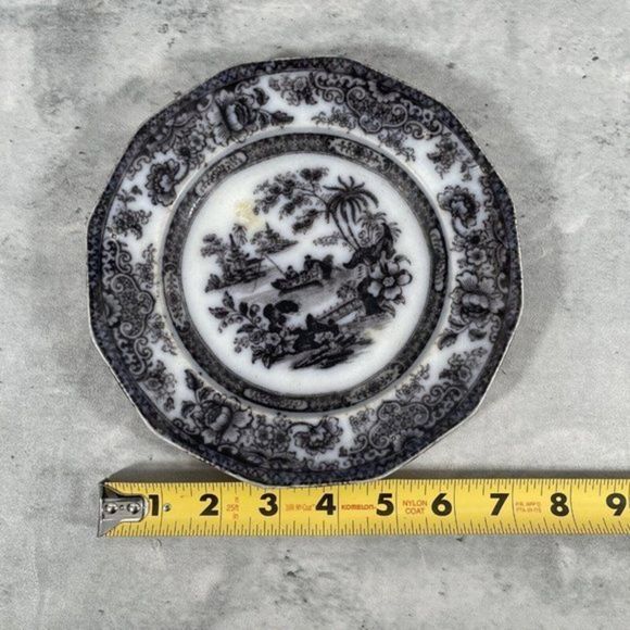 Antique J. Heath Tonquin Ceramic JH Black Boat Round Salad Plate 7" x 7" - Picture 8 of 8